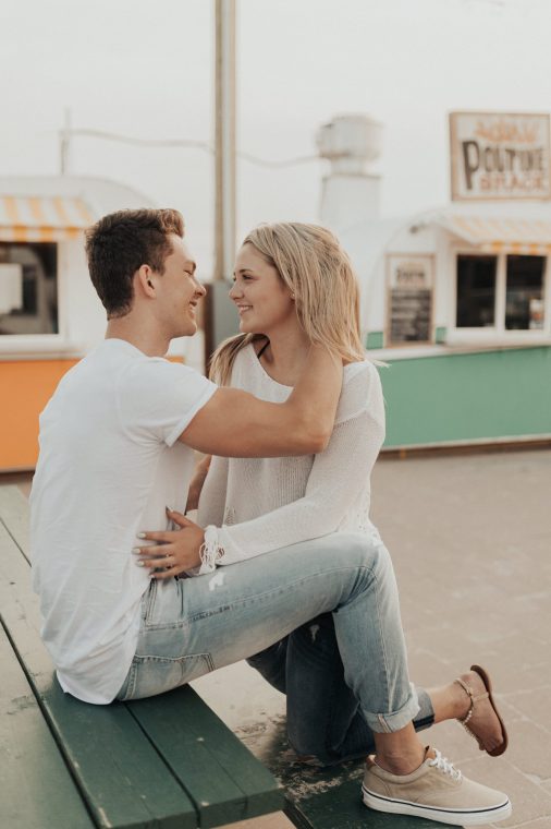 couples at wasaga beach ontario