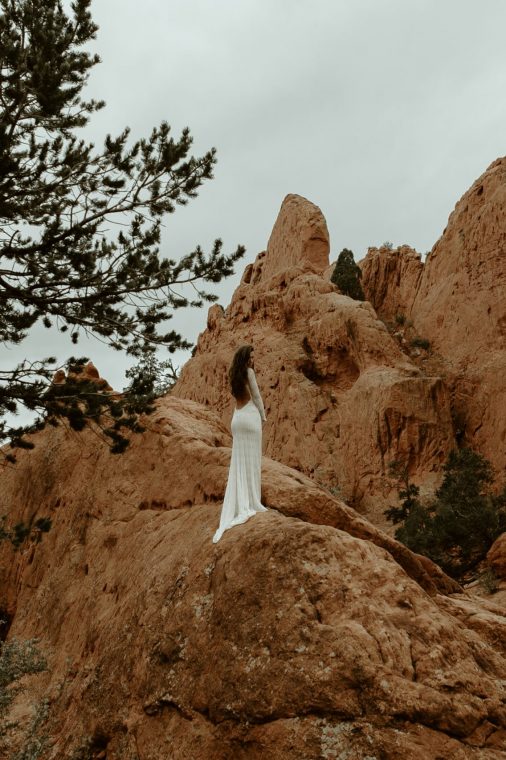 colorado bridal at garden of the gods