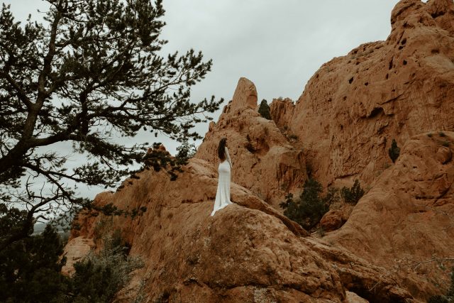 bohemian inspired bridal at garden of the gods colorado